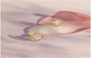 Office Wear Earrings That Balance Style and Everyday Comfort